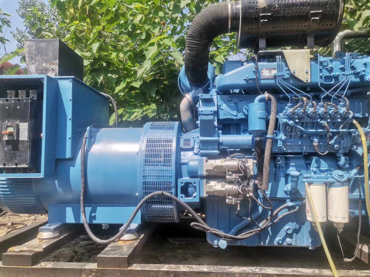 金牛详细说明降低 800kW 柴油发电机输出电流波动的方法